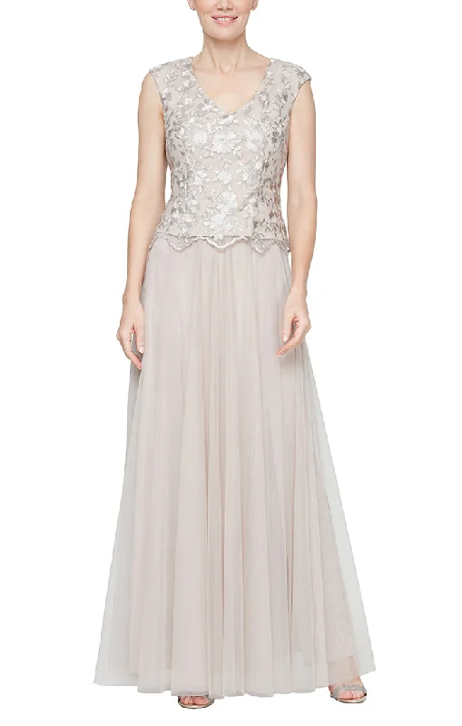 Long V-Neck Embroidered Stretch Tulle Gown Tulle Dress Glam