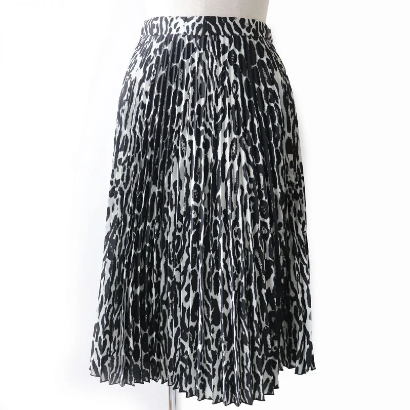 Burberry Leopard Pleated Skirt 8025228 Minimalist unclassified skirts