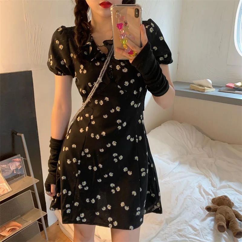 Women's Dresses Japanese Harajuku Vintage Ladies Ulzzang Daisy Dress Female Korean Kawaii Cute Clothing For Women Halter unclassified dresses