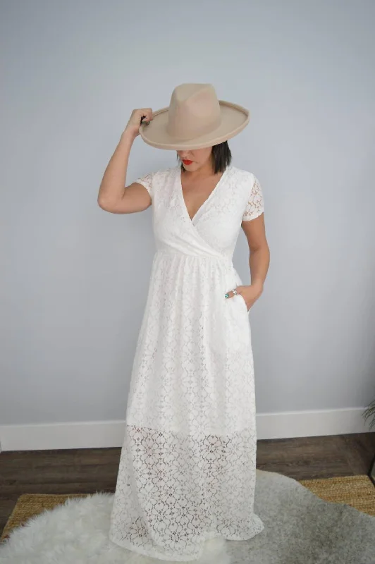 Boho Dreams Lace Dress in Blanc Simple Lace Gown